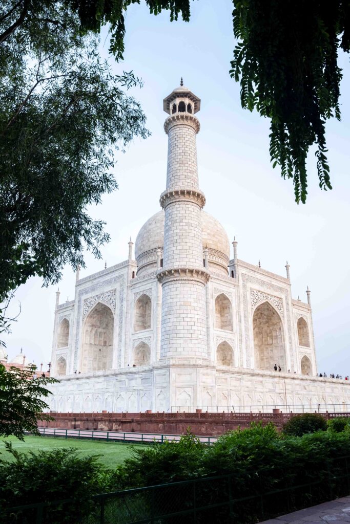Visiting The Taj Mahal sample image